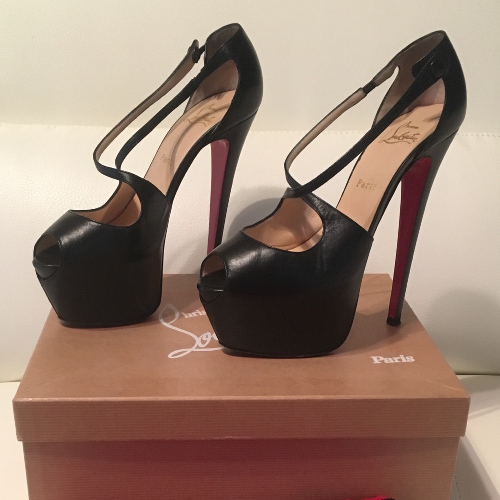 Meet your Posher, Queen B